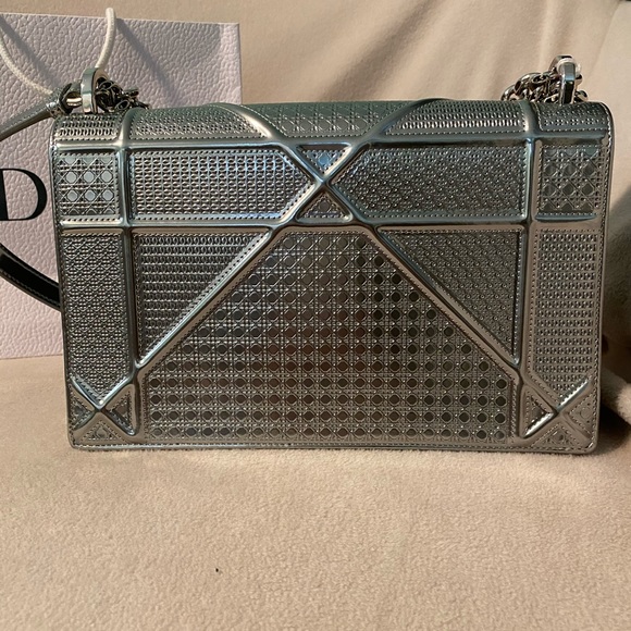Dior Diorama Medium Metallic Silver Microcannage - Picture 7 of 16